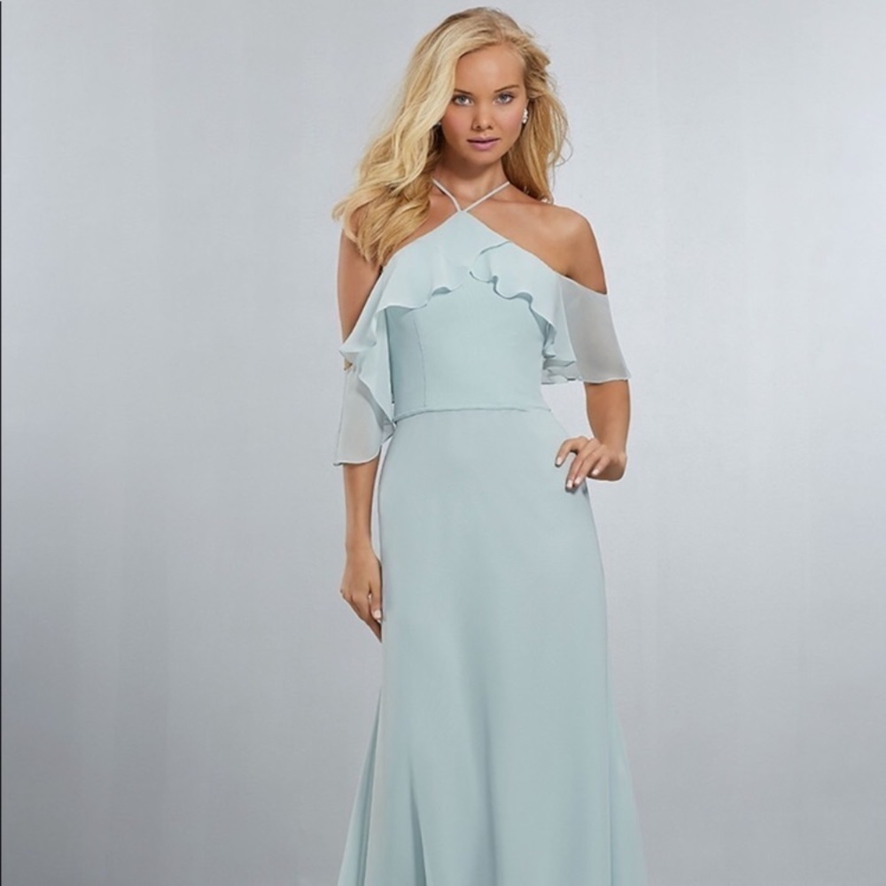 Mori Lee style 21551 Size 6 Emerald green maxi chiffon‎ bridesmaid party formal